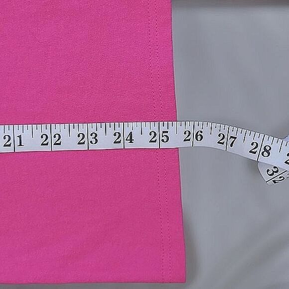 NWOT Gildan Fuschia Heavy Cotton V-neck Short Sleeve T-shirt - Picture 11 of 11